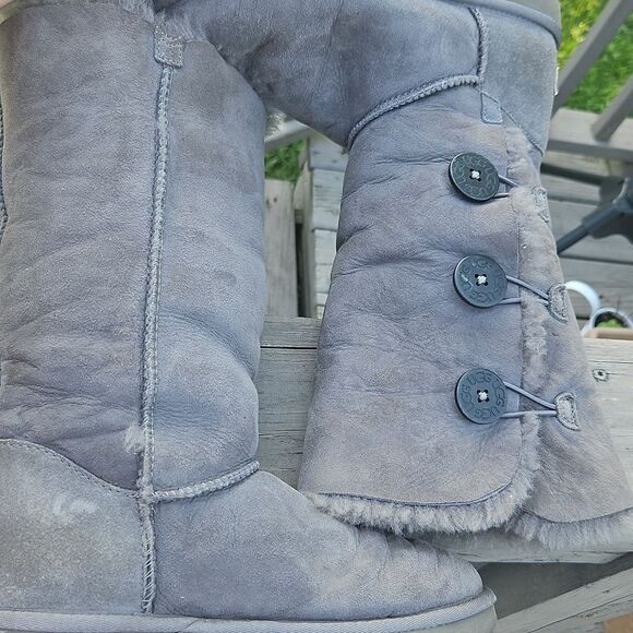 Ugg Bailey Button Triplet Tall Boots size 7 - Picture 4 of 8